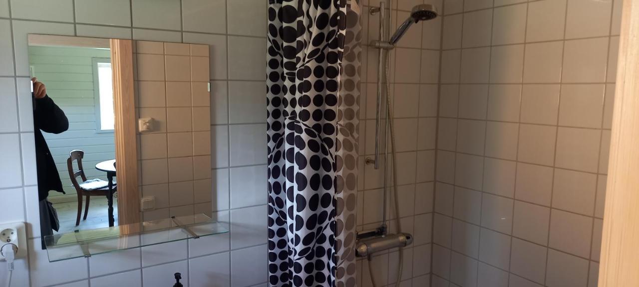 Appartement Vackert Belaegen Laegenhet I Gesunda à Solleron Extérieur photo