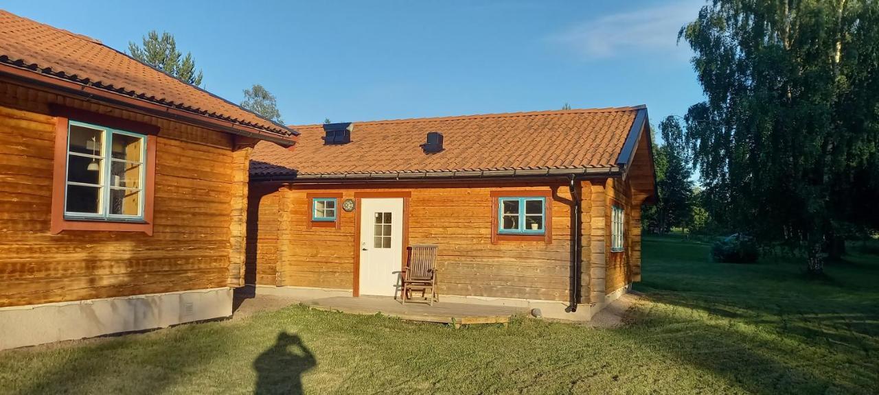 Appartement Vackert Belaegen Laegenhet I Gesunda à Solleron Extérieur photo