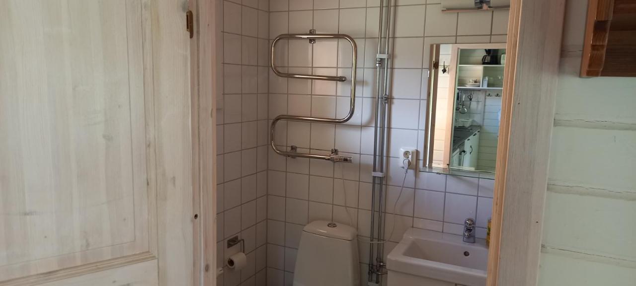 Appartement Vackert Belaegen Laegenhet I Gesunda à Solleron Extérieur photo